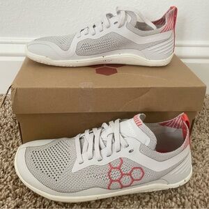 NIB Vivobarefoot Geo Racer Knit Moonstone Barefoot Shoes Gray Sneakers 7/37